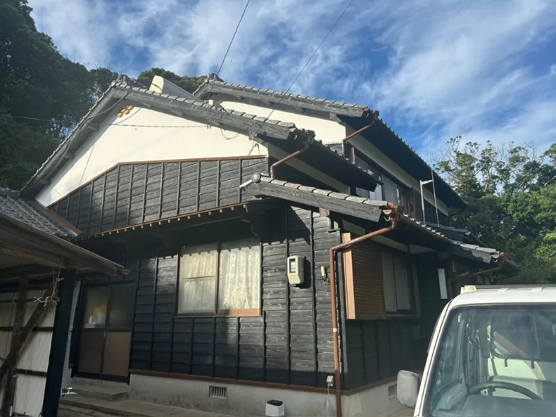 平戸市O様邸の外壁塗装後の外観写真